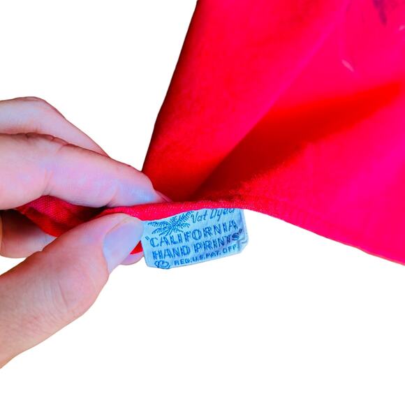 Vtg Christmas CALIFORNIA HAND PRINTS Tablecloth circa 1950s 64" x 51" Red - Picture 15 of 16